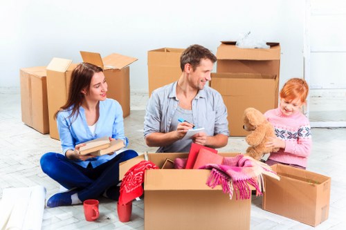 Man and Van service in Nottinghill handling storage solutions